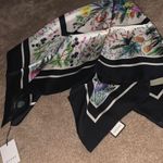 Gucci NWT Silk Scarf with Floral Print Photo 10