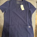 FIGS  Casma Three-Pocket Scrub Top Photo 0