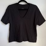 Everlane Organic Cotton Boxy V-Neck T-shirt Tee in Black Photo 1