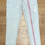 Levi's Levi’s 721 High-Rise Skinny Jeans Photo 6
