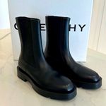 Givenchy Chelsea Boots Photo 0