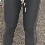 Under Armour Leggings Photo 0