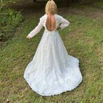 Vintage Cream Lace Long Sleeve V Neck Wedding Dress Size XS Photo 2