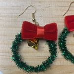 Christmas Wreath Dangle Drop Earrings w/ Bows & Bell Green Festive Holiday 1.5in Photo 1