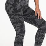 NVGTN Camo Leggings Photo 0