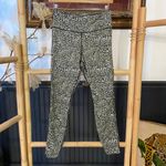 Nike  One Dri-Fit Leopard Tights Animal Print Training Leggings - Sz M 💚🎀 Photo 3