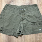 The North Face  | Women's Green Outdoor Hike Trail Utility Cargo Shorts, Size 8 Photo 0