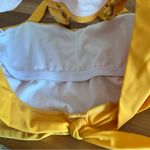 Women’s Coral Reef Bright Yellow Bikini Top Tie Front Size Medium Photo 4