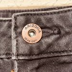 NEW Juniors Size 7 Arizona Jeans Shortie Black Shorts Frayed Denim 2.5" Inseam Photo 3