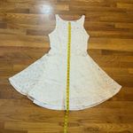 BB Dakota  Women’s 6 Off White Lace Fit and Flare Skater Mini Dress Romantic Cute Photo 3