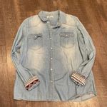 Cute Aztec detail chambray western button down shirt Size XL Photo 2