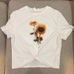 Sunflower Twist Front Top White Photo 0