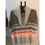 Eyeshadow  Women's Gray,Black,Pink Poncho Size 1X Photo 1