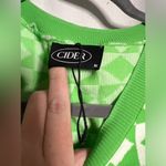 Cider Green and White Geometric Knit Cropped Sweater Vest Photo 5