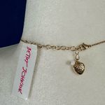 Betsey Johnson Flower and Gems Pendant Necklace Yellow π and Green NWT Photo 3