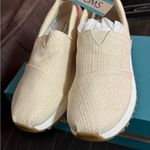 Toms  Women's Cream Textured Sneakers Photo 3