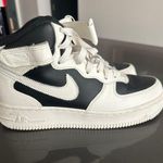 Nike Air Force 1 Mid Photo 3