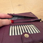 Kate Spade  Burgundy Crossbody wallet/iPhone bag Photo 8