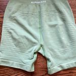 Alphalete Ozone Short Pistachio Small Photo 7