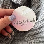 Full Circle Trends Women V Neck Ripped Fringed Hem Gray Pullover Sweater Size XL Photo 10