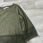 Marie Oliver  Green faux suede laser cut blouse Women’s Size Medium Photo 6