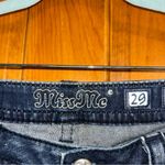 Miss Me Ankle Skinny Distress Floral Embroidery Jeans Sz 29-EUC Photo 1