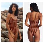 Billabong Cross Step Underwire One-Piece Swimsuit (S) Photo 1