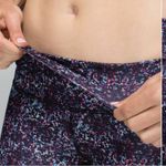 Lululemon Wunder Under leggings Color: Ricky Road Gusto Blue Bumble Berry 4 EUC Photo 2