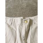 CHAPS  Women's 8 Khaki Beige Shorts Pockets Casual Photo 2