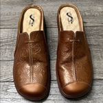 Softwalk  Tan Leather Slip-On Shoes Photo 0