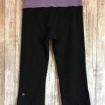 Lululemon  Black / Purple Band Slit Cropped Capri Pocket Leggings Size 8 Photo 0