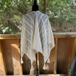 Earthbound Trading Company Women's White Crochet Embroidered Shawl OS. NEW Size undefined Photo 2