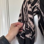 5/48 Black and Cream Patterned Romper Size Small Photo 5