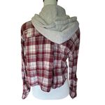 American Eagle  Crop Worn Flannel Red Gray White Photo 3