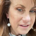 White and Gold Floral Earrings with Iridescent Sheen Photo 4