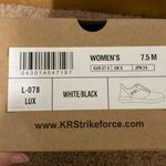 Bowling Shoes Size 7.5 Photo 4