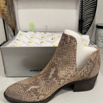 Very Volatile Volatile Tan Snake Print Ankle Boots Size 7.5 Photo 0