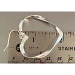 Vintage Silver Tone Heart Hoop Dangle Earrings Twisted Hammered Hook 2" Estate Photo 3
