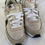 Nike Tennis Shoes  Photo 0