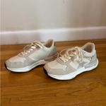 Vintage Havana  Women’s Nude Glitter Star/Tan Sneakers Shoes Casual Size 8.5 Photo 5