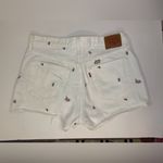 Levi's Women’s High Rise White Jean Shorts with Floral Embroidery 501 Size 32 Photo 7