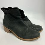UGG  Darling‎ boots black leather ankle boots trendy women’s size 10 Photo 1
