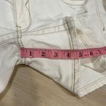 Hot Kiss White Distressed Denim Shorts Women’s Size 5 Cici Lace Detail Photo 10