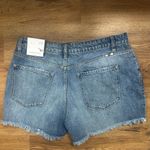 NWT KanCan Distressed Blue Jean Shorts Size 30 Photo 3