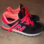 New Balance shoes Photo 0