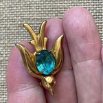 Vintage 1940s Coro gold plated Bird with rhinestone brooch pin and earrings set Photo 1