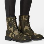 JustFab Halsey Combats Boots Camo 8.5 Photo 0