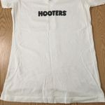 Hooters B75 Womens  lightweight v-neck T-shirt White Size Medium Photo 1