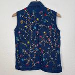 New Direction Floral Embroidered Sleeveless Button Front Denim Vest Size Medium Photo 1