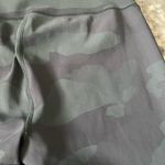 Alo Yoga  High-Waist Camo Vapor Leggings Photo 6